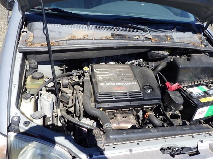2002-toyota-sienna-image-16