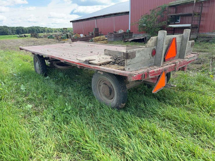 hay-wagon-image-4