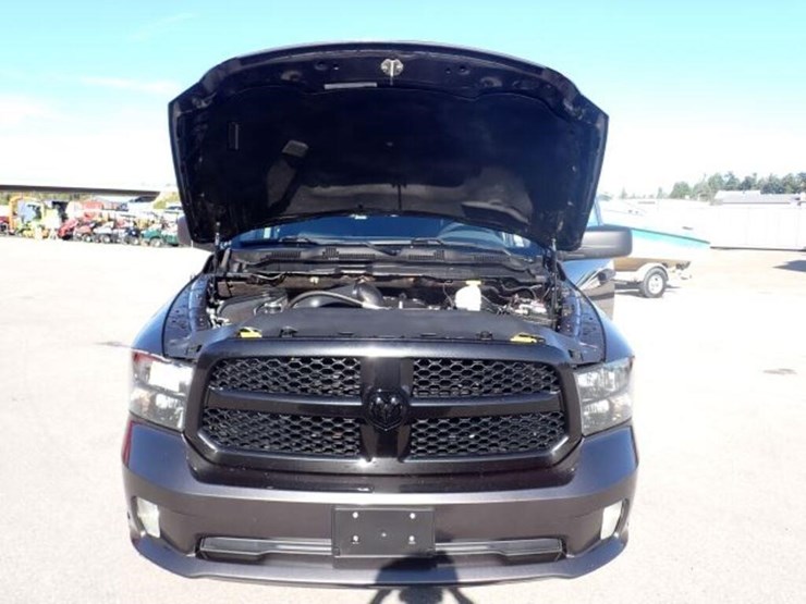 2019-dodge-1500-image-40