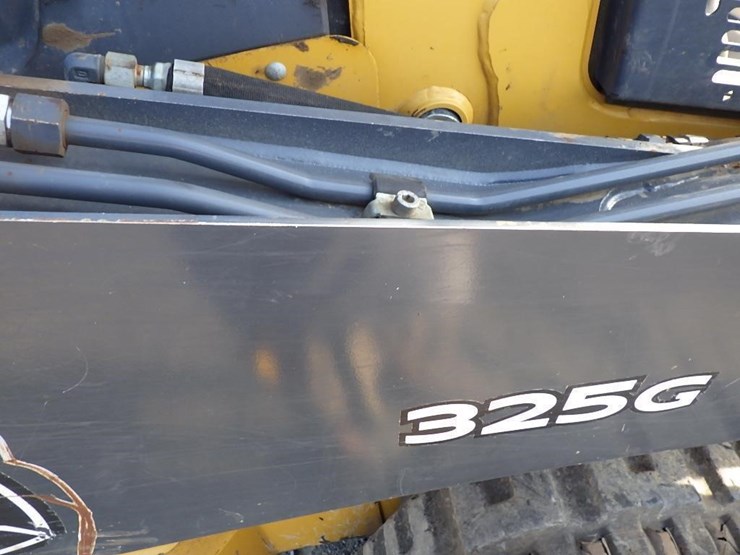deere-325g-image-23