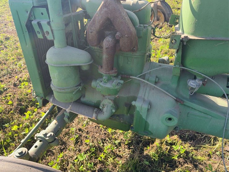 john-deere-330-image-20