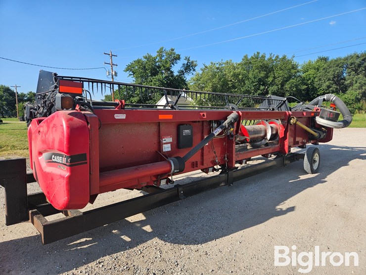 2011-case-ih-3020-image-7