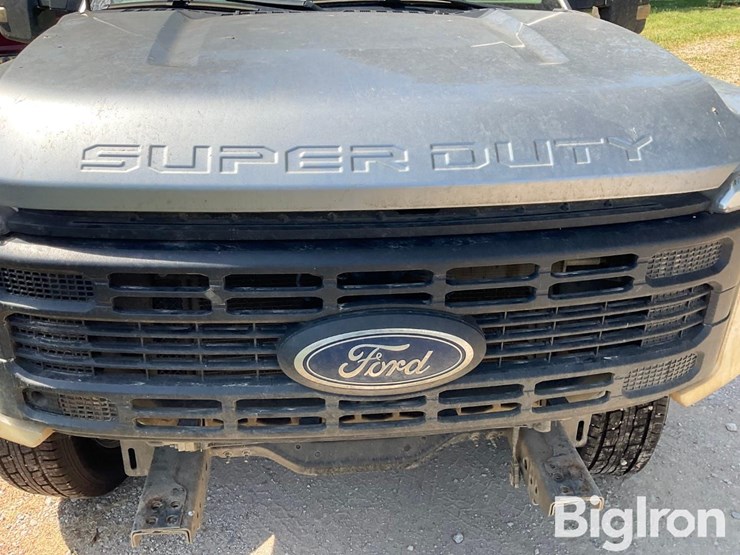 2024-ford-f350-image-9