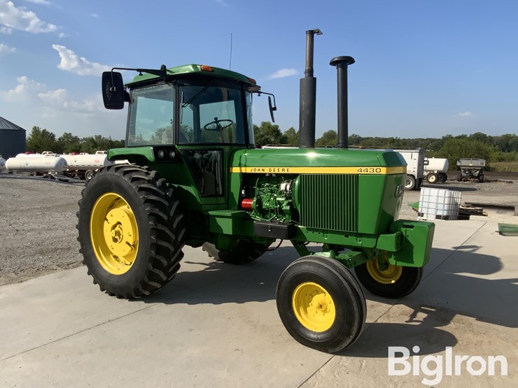1975-john-deere-4430h-image-3
