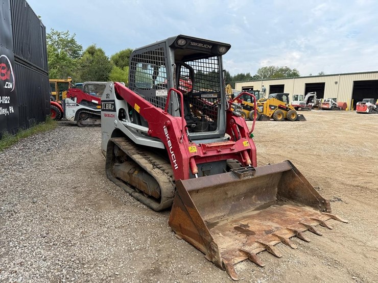 2020-takeuchi-tl8-image-6