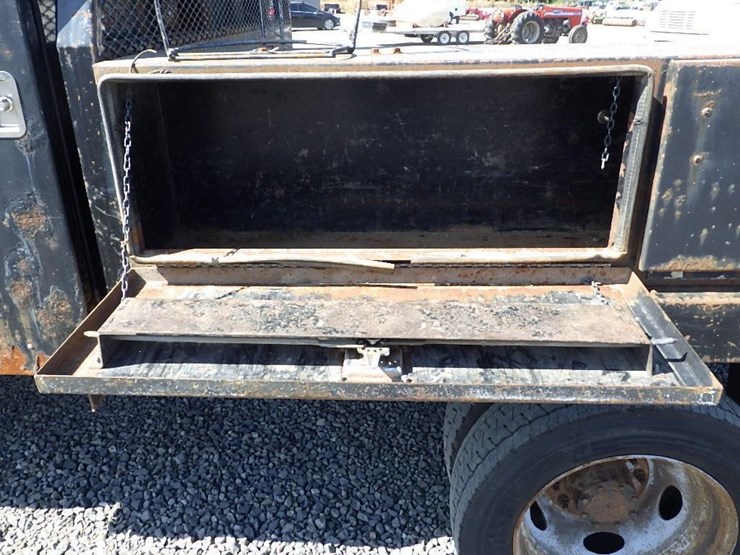 2015-ford-f550-image-17