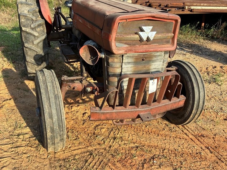 massey-ferguson-135-image-1