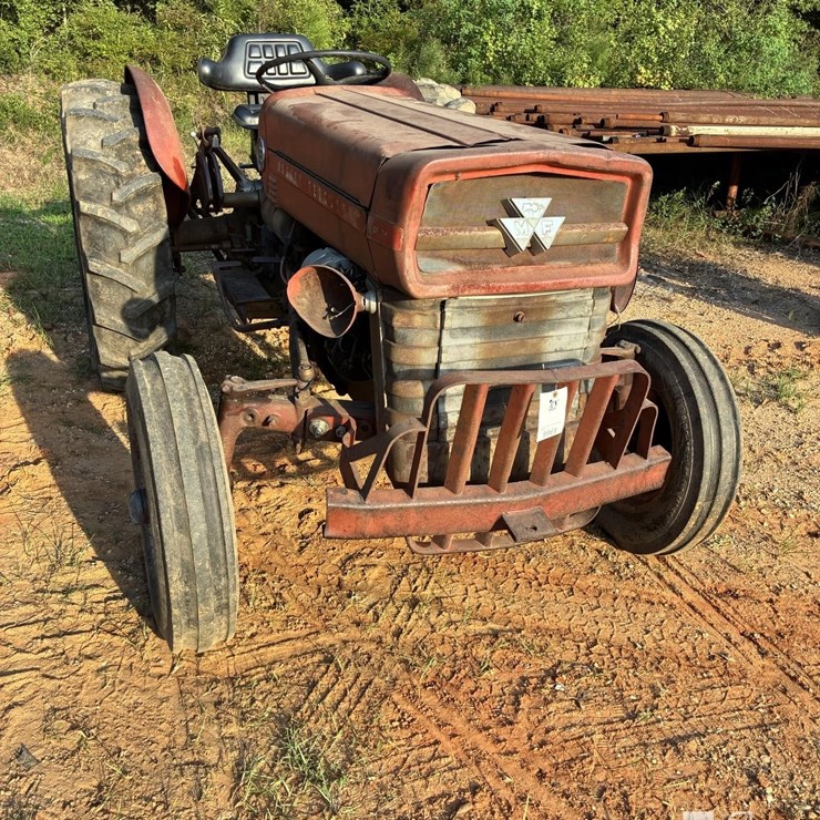 MASSEY-FERGUSON 135
