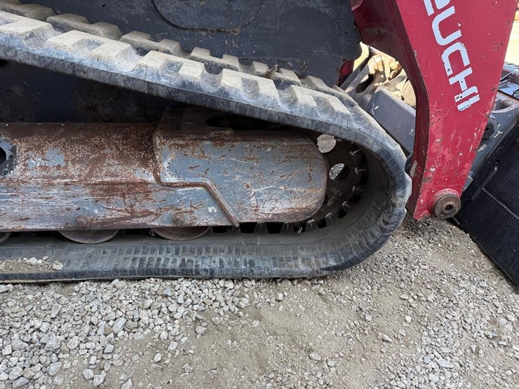2018-takeuchi-tl10v2-image-15