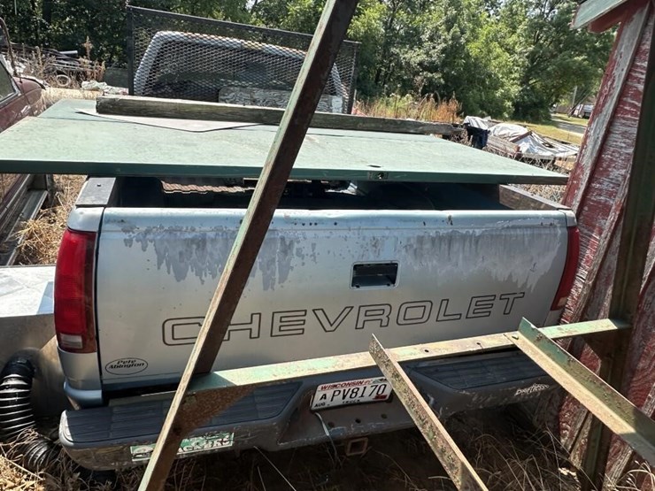 1989-chevrolet-cheyenne-2500-image-6
