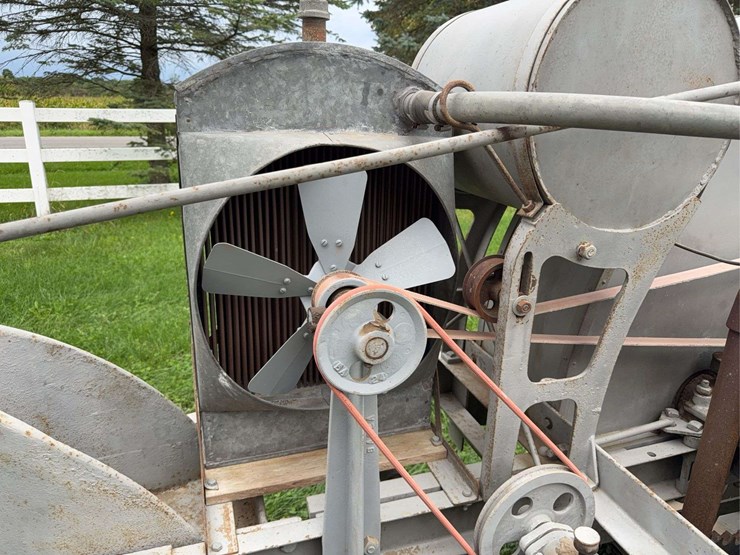 big-bull-tractor-image-12