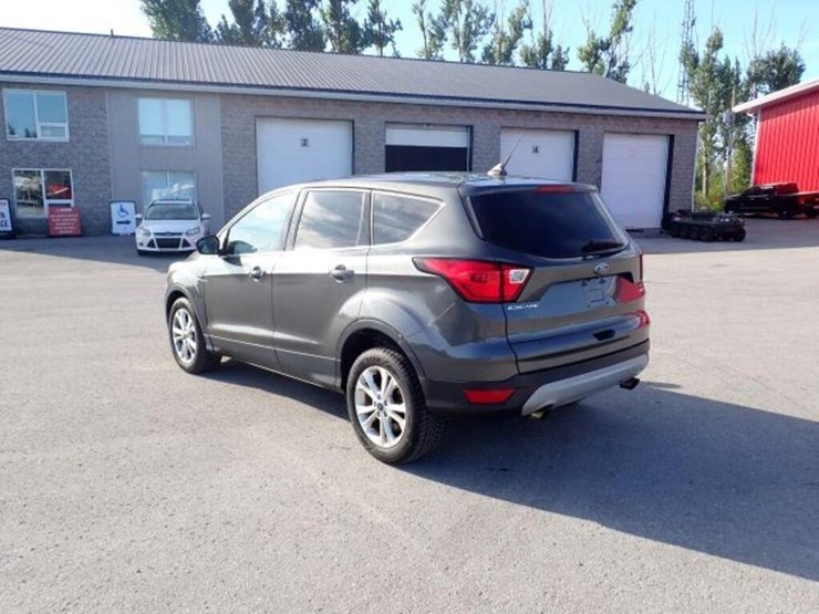 2019-ford-escape-image-7