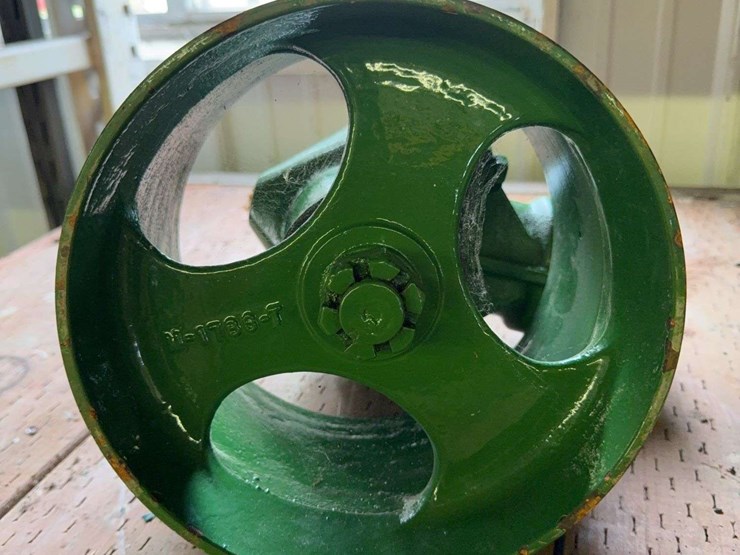 john-deere-dubuque-belt-pulley-image-5
