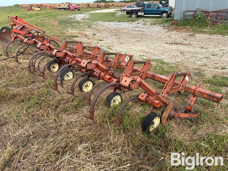 allis-chalmers-1200-image-5