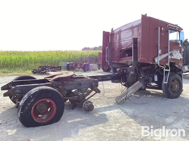 1985-kenworth-k100e-image-5