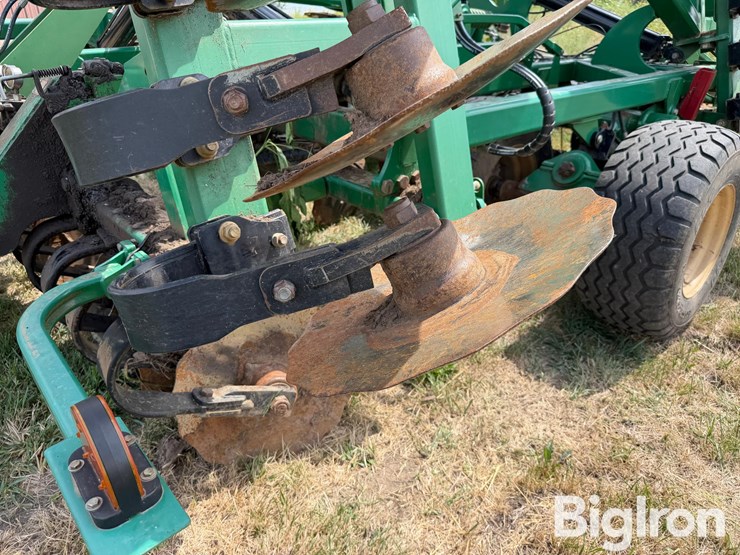 great-plains-ud3000-image-13