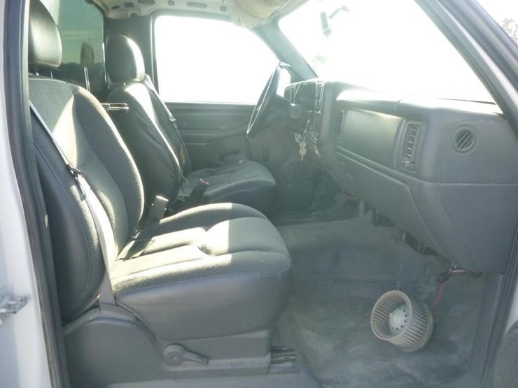 2006-chevrolet-silverado-1500-image-15