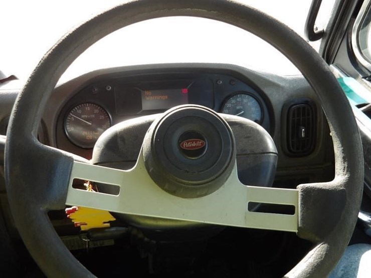 2019-peterbilt-520-image-15