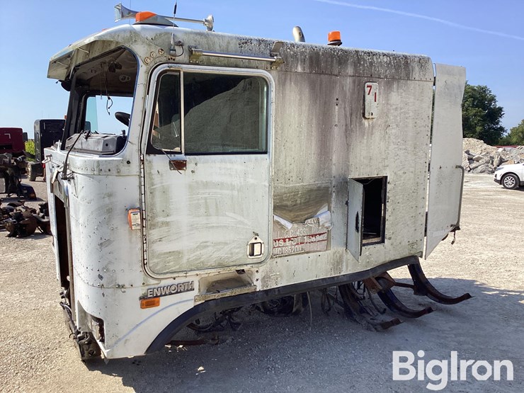 1989-kenworth-k100e-image-1