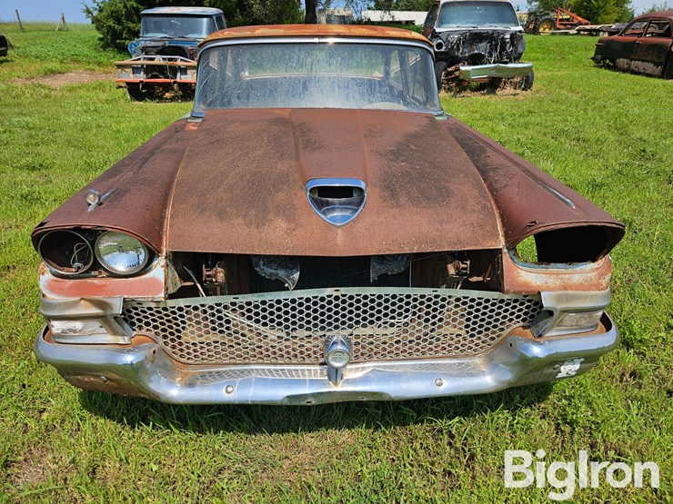 1958-ford-300-image-2