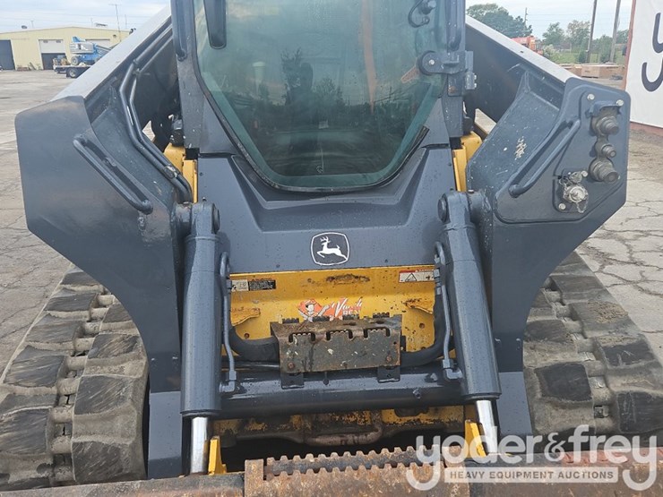2019-deere-333g-image-15