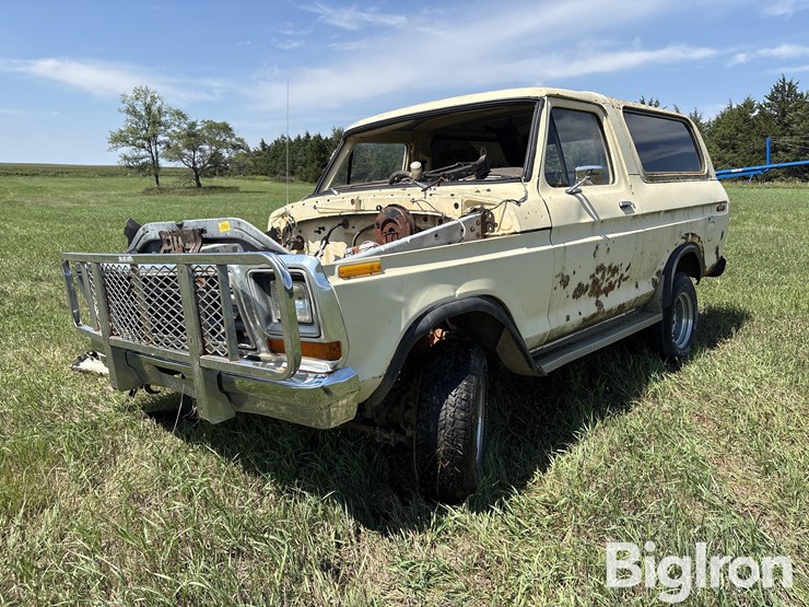 1979-ford-bronco-image-1