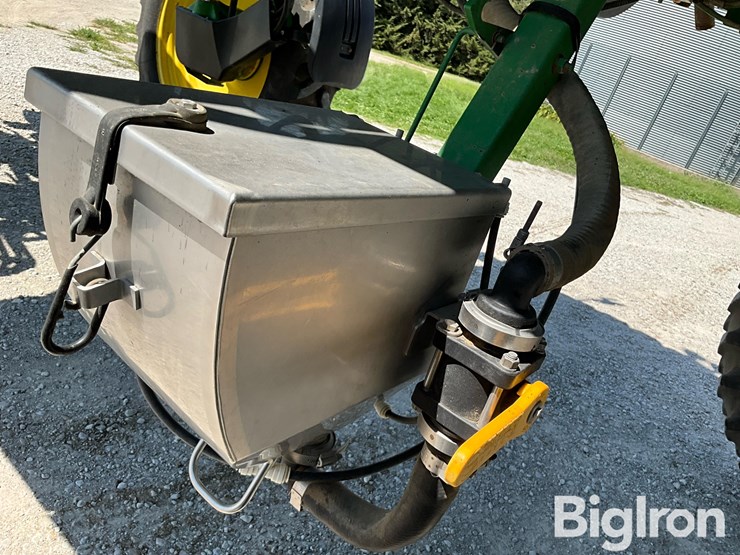 2011-john-deere-4830-image-18