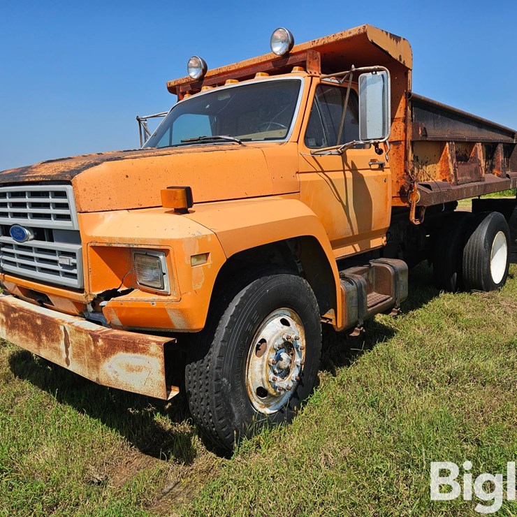 1985 FORD F7000