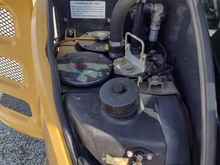 2014-deere-35g-image-31