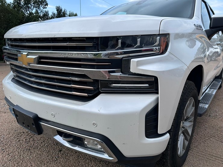 2020-chevrolet-1500-image-10