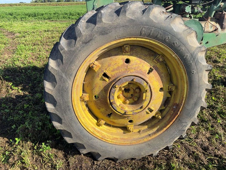 john-deere-60-image-8