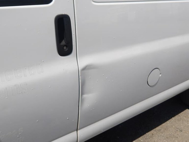 2019-chevrolet-express-2500-image-6