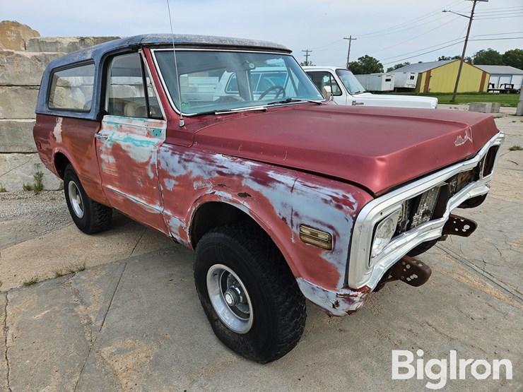 1972-chevrolet-k5-image-3
