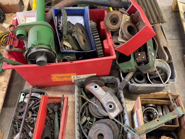 john-deere-assorted-parts-image-6