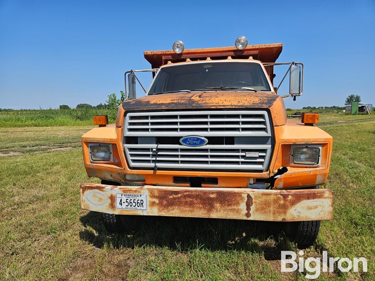 1985-ford-f7000-image-2