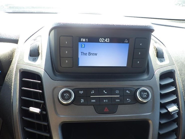 2019-utility-van-image-22