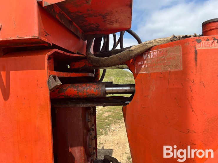 1975-allis-chalmers-440-image-13