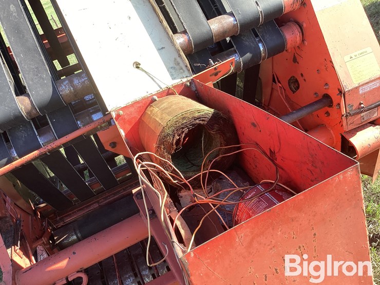 hesston-5800-image-10