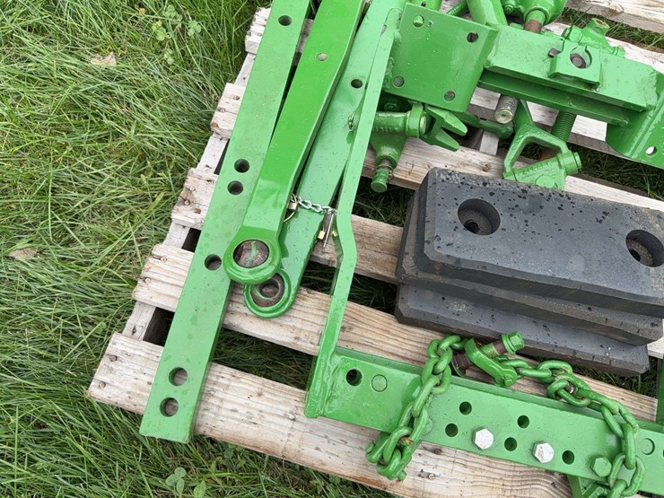 john-deere-dubuque-hitch-image-4