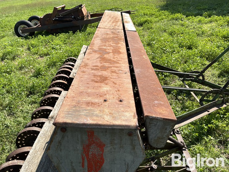 john-deere-11-image-19