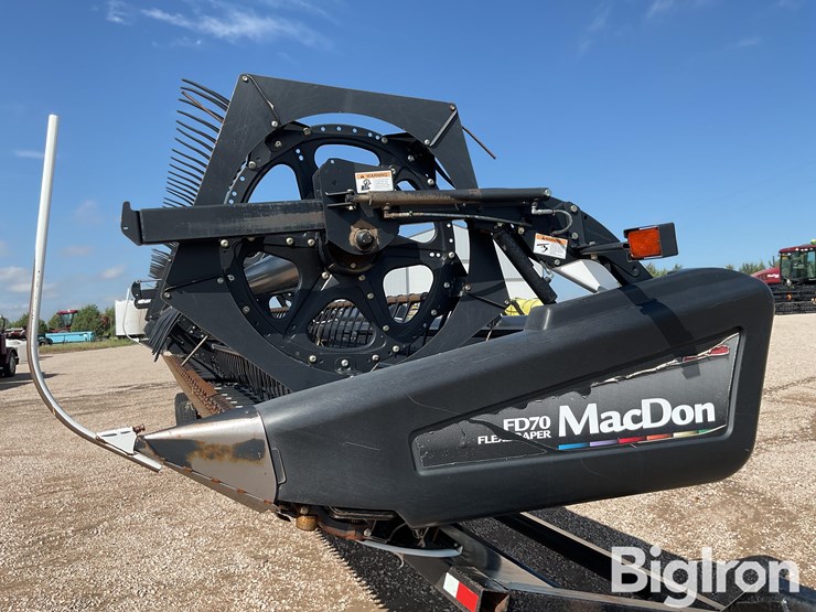 2010-mac-don-fd70-image-9