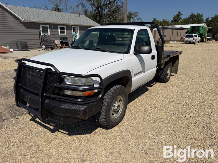 2002-gmc-sierra-2500-image-1
