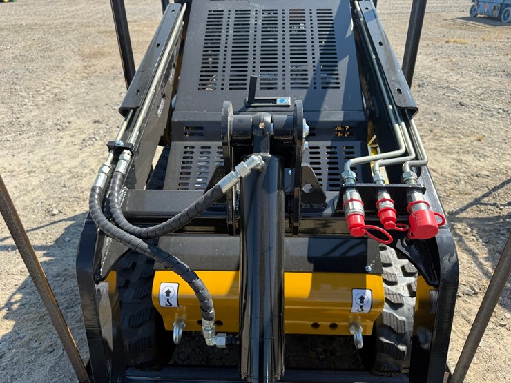#76-•-unused-2026-cfg-kjt27-stand-on-skid-steer-loader-kjt272026m0622193-inv#4561-image-13