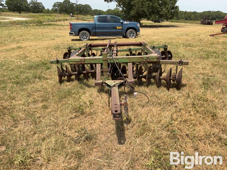 john-deere-12-image-2