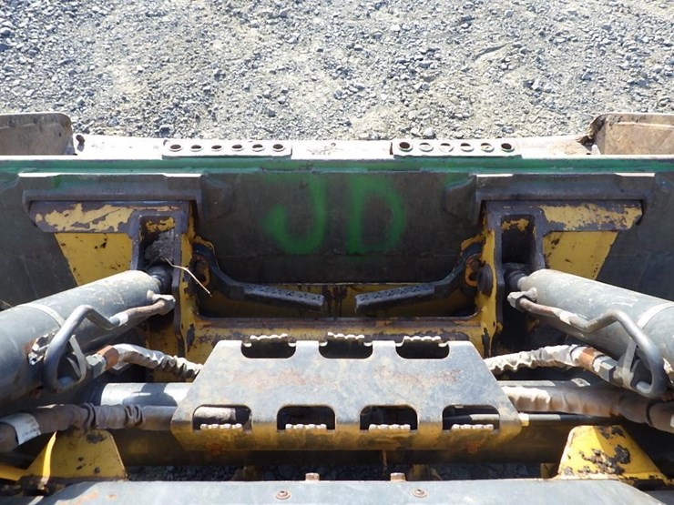 deere-325g-image-28