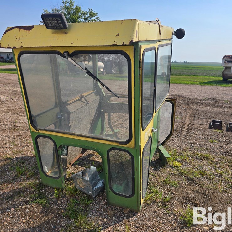 JOHN DEERE 4020