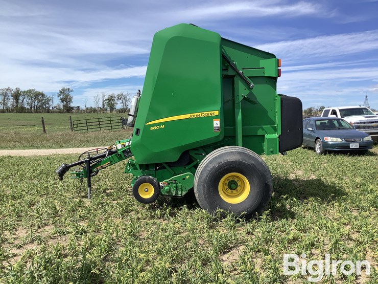 2022-john-deere-560m-image-8