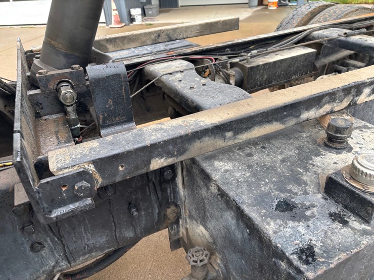 1994-ford-l8000-image-74