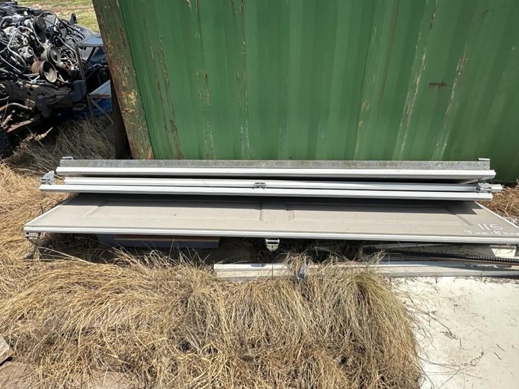 9'x8'-garage-door-image-1