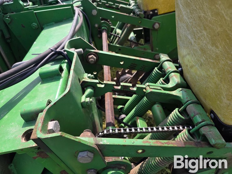 john-deere-7200-image-20